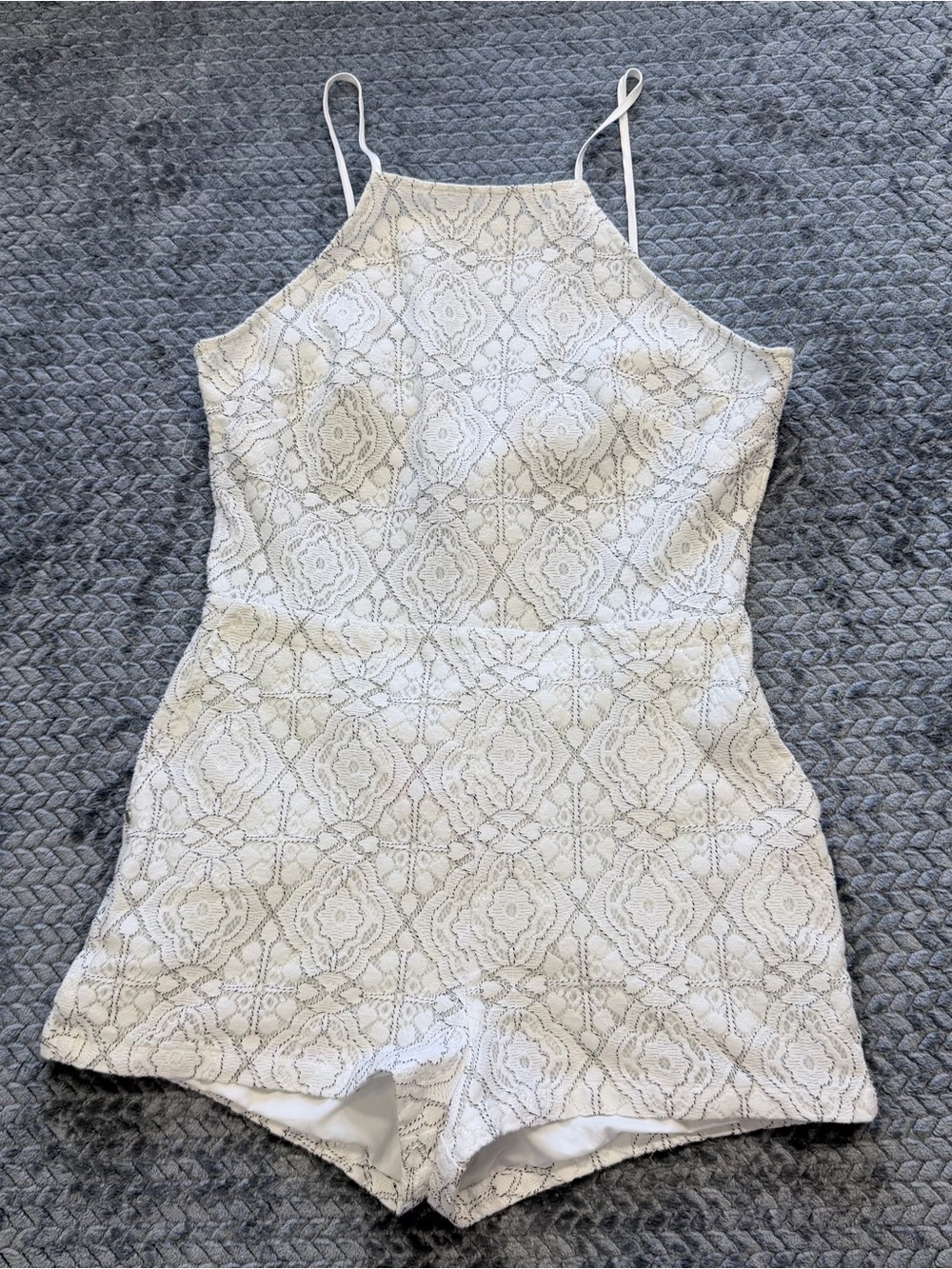 Bebe White Lace Lined High-Neck Adjustable Romper Size Large